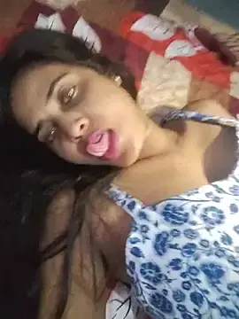 Stripchat Free Live Porn of cute_radhikaa