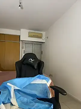 Stripchat Sex Cam of LolaSB