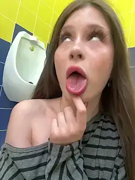 Stripchat Watch Live Sex Cams of KnockKnock-