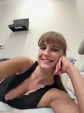 Stripchat Watch Live Sex Cams of jennifer11772