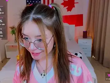 Stripchat Sex Cam of selenamils