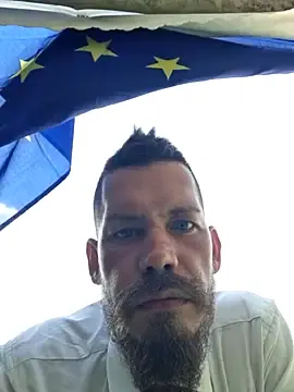 Stripchat Sex Cam of viraglaci18@xh