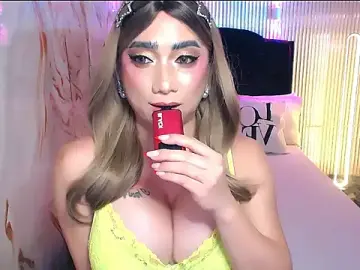 Stripchat Live Sex Cam of yourTsFantasyBigCock