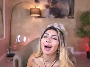 Stripchat Live Porn of LucyyRosse