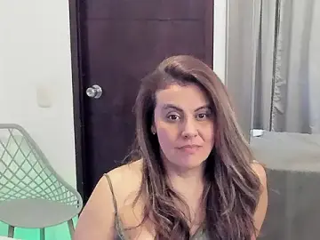 Stripchat Sex Cam of V_monse