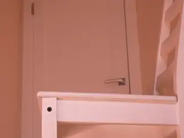 Stripchat Free Live Porn of Miablueye