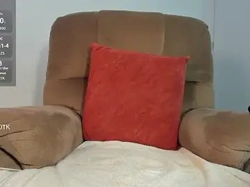 Stripchat Sex Cam of selfsuckqueen_