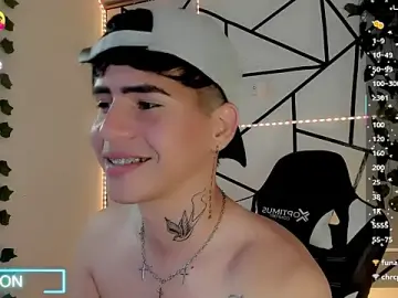 Stripchat Watch Live Sex Cams of Tayson_Rivers
