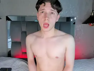 Stripchat Live Sex of hollannd_