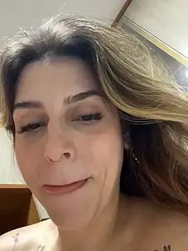 Stripchat Sex Cam of BarbieHotBrazil