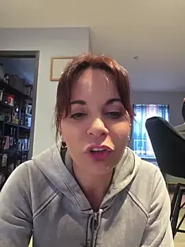 Stripchat Free Porn Cam of JuneLaFrenchie