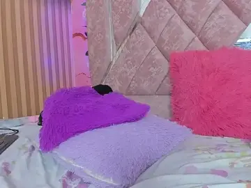 Stripchat Live Sex Cam of emily_velvet__