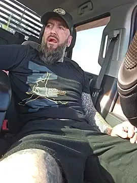 Stripchat Free Live Porn of Beardedtattood