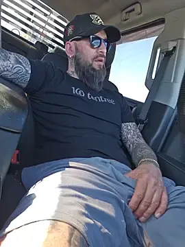 Stripchat Best live sex cam show of Beardedtattood