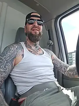 Stripchat Watch Live Sex Cams of Beardedtattood