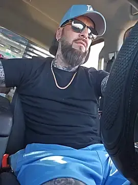 Stripchat Adult Webcam of Beardedtattood