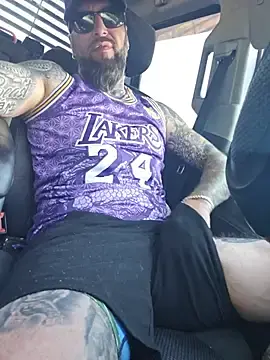 Stripchat Live Sex of Beardedtattood