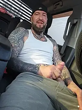 Stripchat Nude Webcam of Beardedtattood