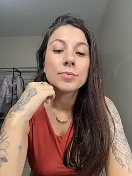 Stripchat Watch Live Sex Cams of Carolini09