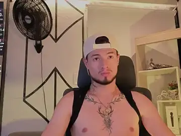 Stripchat Sex Cam of EdwardRoss_