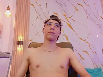 Stripchat Watch Live Sex Cams of Nikolay_Gregori
