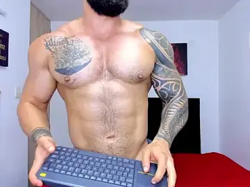 Stripchat Live Sex Cam of miguelangelsaenz
