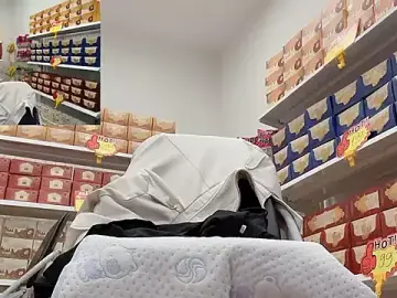 Stripchat Best Webcam of Sneaky_Cumshoot