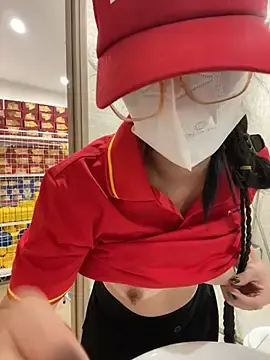 Stripchat Nude Webcam of Sneaky_Cumshoot