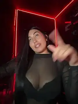 Stripchat Sex Cam of areviklusine1