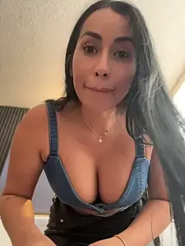 Stripchat Private Sex Chat of areviklusine1