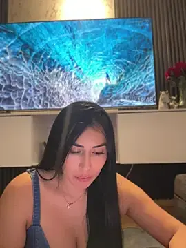 Stripchat Adult Webcam of areviklusine1