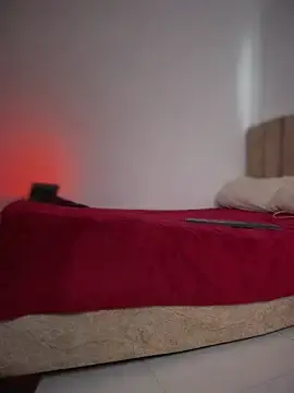 Stripchat Sex Cam of Hips_hannah