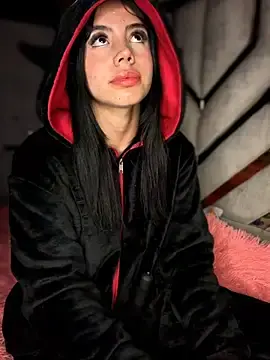 Stripchat Live Sex of Laura-Khalifa