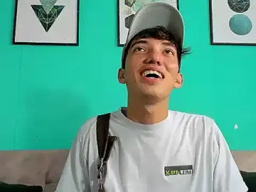 Stripchat Live Sex of MaikolOrtizz