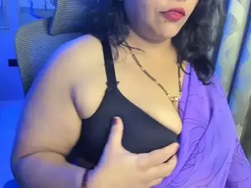 Stripchat Adult Video Chat of tarivishu11