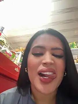 Stripchat Nude Webcam of Sara_fun