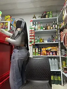 Stripchat Free Live Porn of Sara_fun