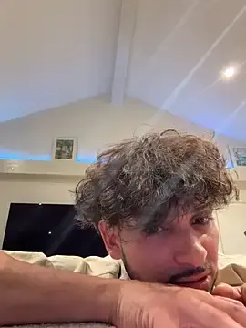 Stripchat Adult Webcam of Gipsyboysteve