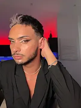Stripchat Live Sex Cam of Gipsyboysteve