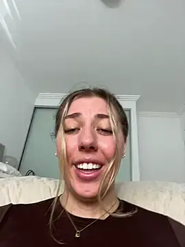 Stripchat Free Live Porn of Aussielulu