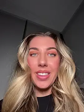Stripchat Sex Chat of Aussielulu