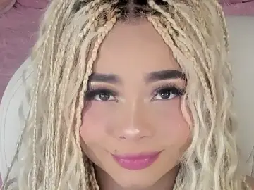 Stripchat Free Porn Cam of conny__curly