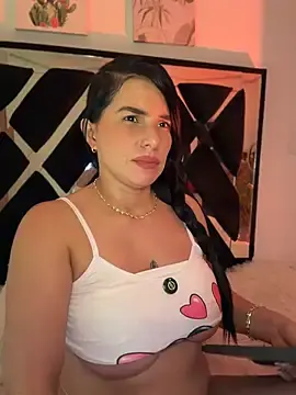 Stripchat Live Sex Cam of carol_latina13