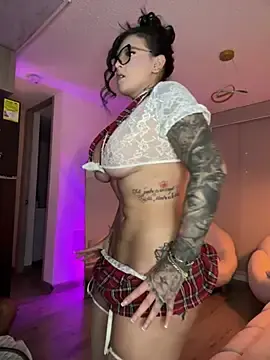 Stripchat Free Live Porn of GabyMejiaa
