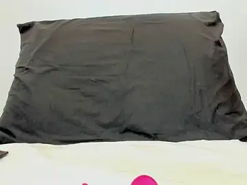 Stripchat Watch Live Sex Cams of wowsquirtx