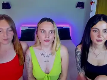 Stripchat Free Live Porn of MagicEyess