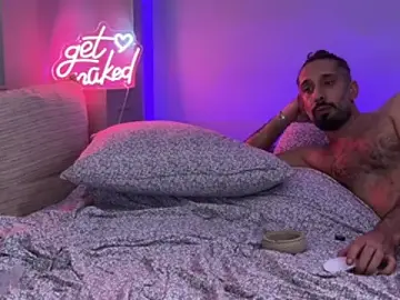 Stripchat Watch Live Sex Cams of Secret_Lovers1