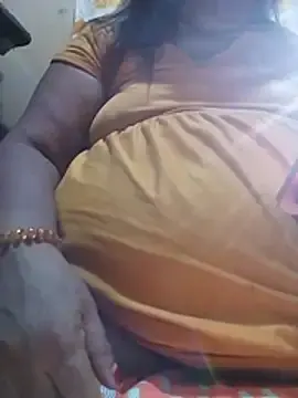 Stripchat Watch Live Sex Cams of Huge_mama69