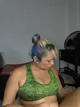 Stripchat Nude Webcam of shelby_kutter