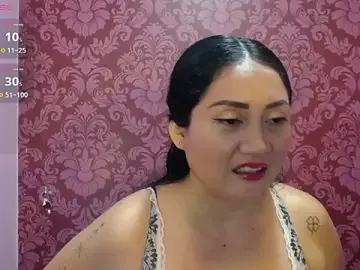Stripchat Sex Cam of juliana_diaz
